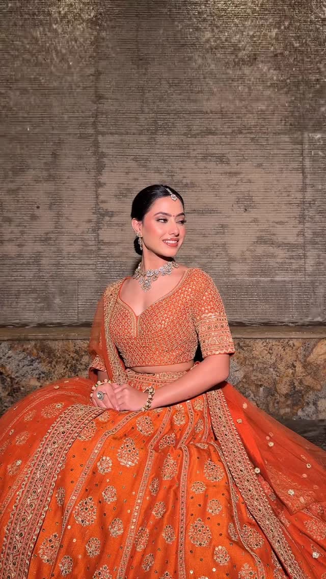 Post 5 by Ananya | Makeup Artist on Instagram (video)