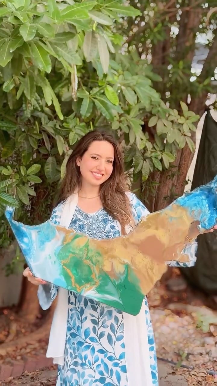 Post 5 by Artbynajea | ناجية رمضان on Instagram (video)
