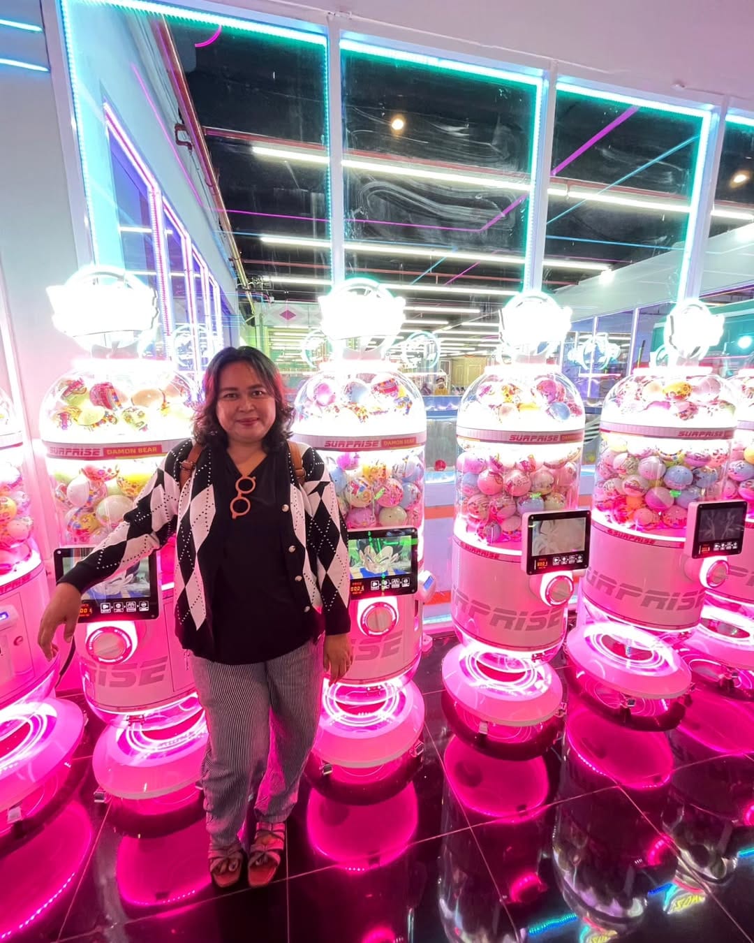 Post 3 by Eka Kristina Siadari on Instagram (carousel)