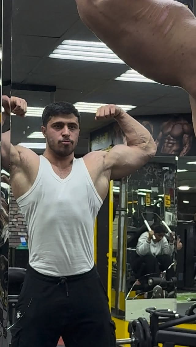Post 6 by G Ꭷ L D  𝗕 𝝠 𝗞 𝗛 𝗠 𝝠 𝗟 𝗜 on Instagram (video)