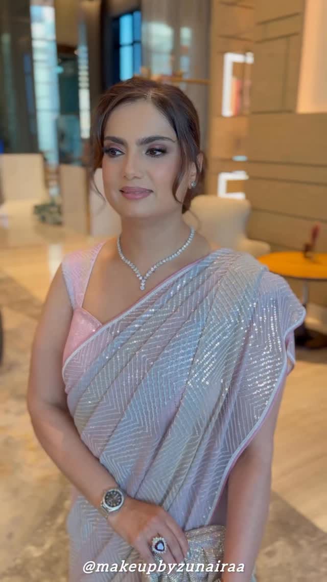 Post 1 by Zunaira Dasti | Dubai | Abu Dhabi Makeup Artist on Instagram (video)