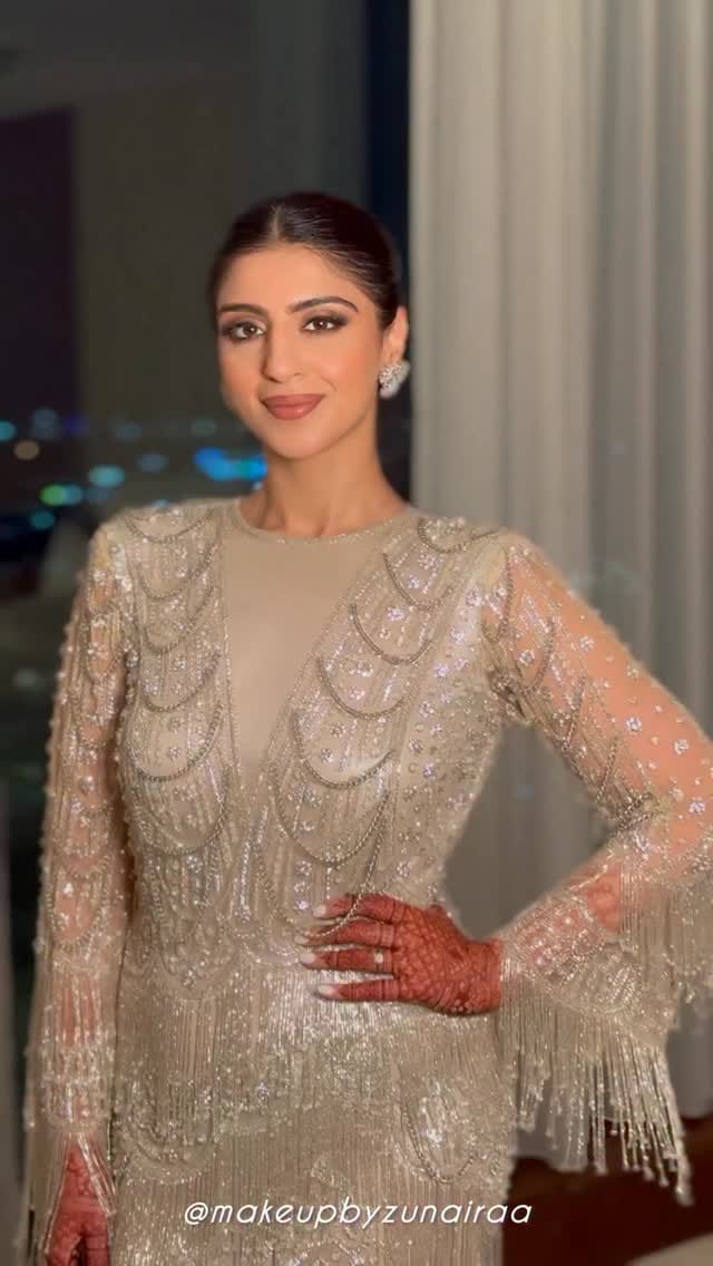 Post 4 by Zunaira Dasti | Dubai | Abu Dhabi Makeup Artist on Instagram (video)