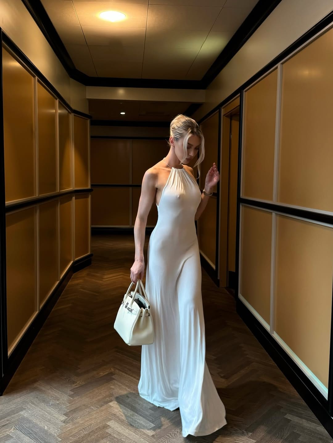 Post 10 by IDA CELINE on Instagram (carousel)