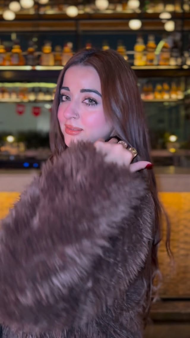 Post 2 by Guneet Kaur on Instagram (video)