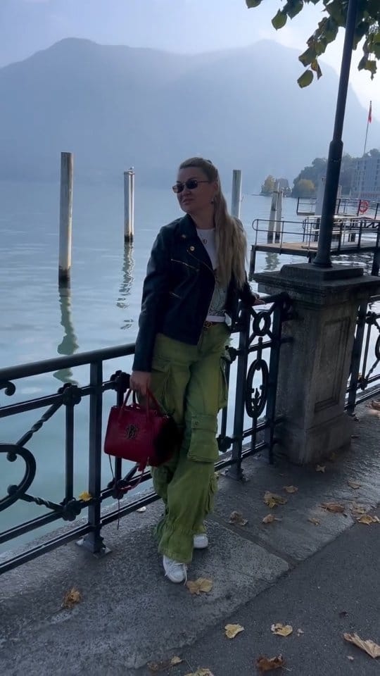 Post 1 by 👑Anzhelika Kostina on Instagram (video)