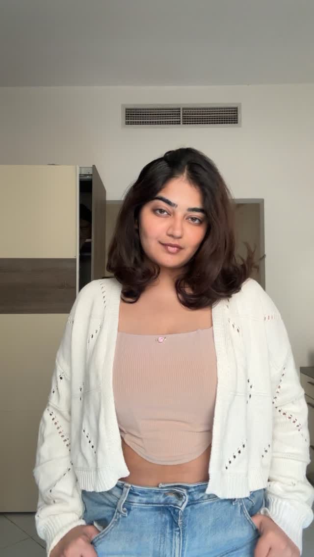 Post 4 by Vanshita Motwani on Instagram (video)