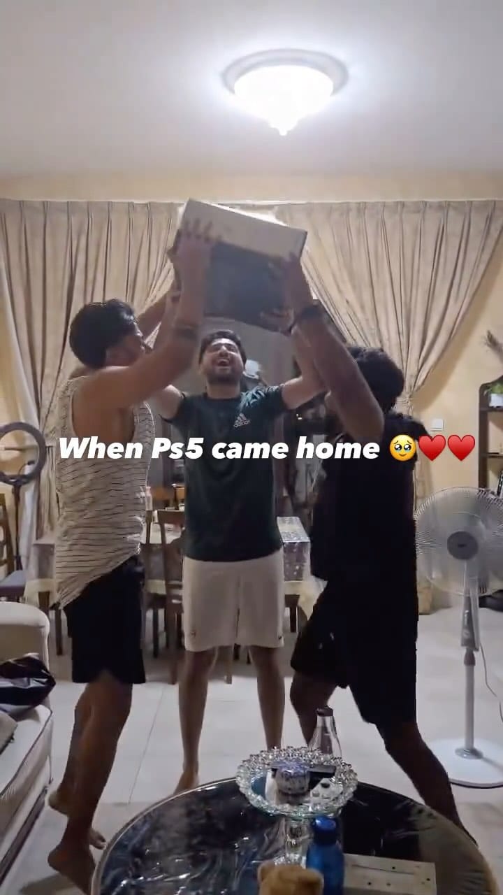 Post 8 by Ripin 🇦🇪 on Instagram (video)