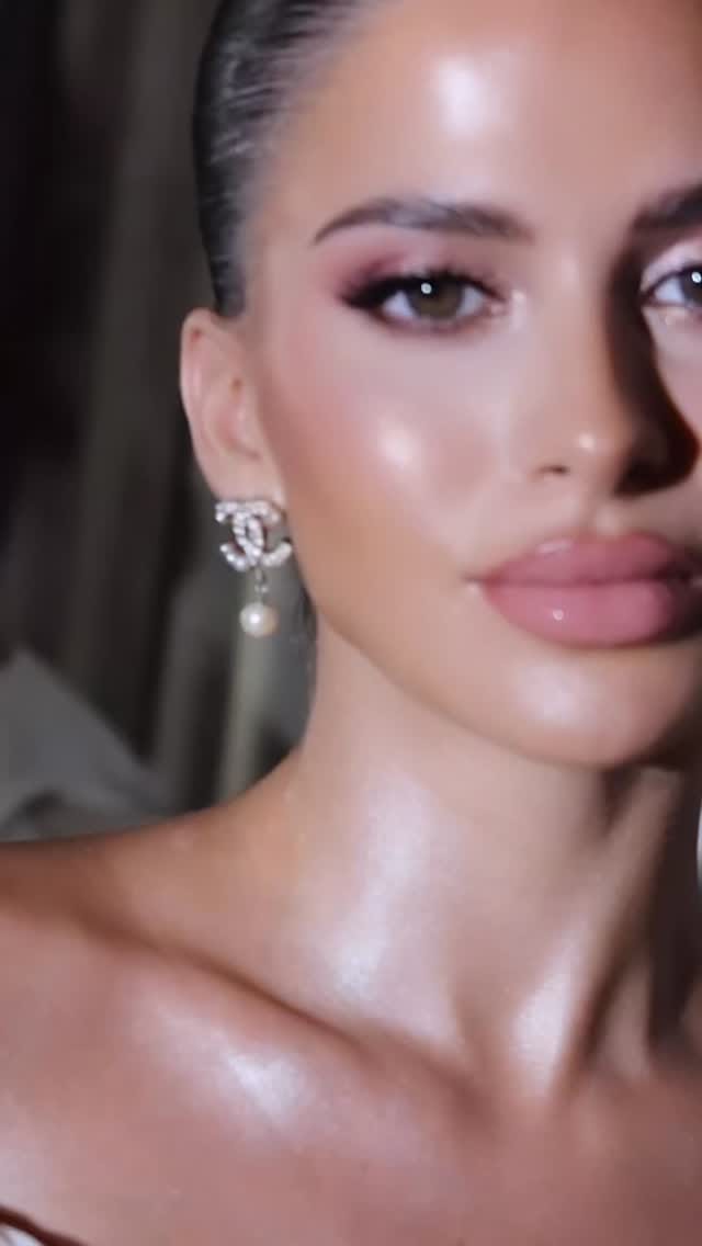 Post 4 by ✨منيرة عبدالله on Instagram (video)