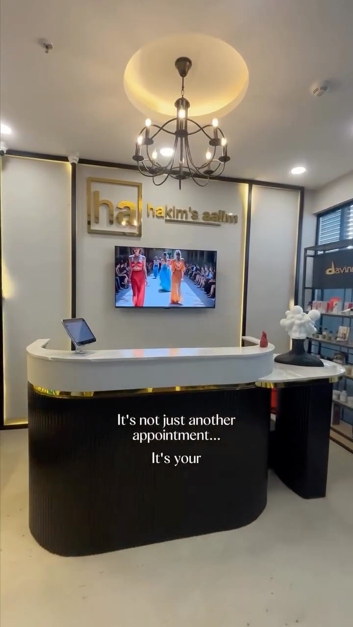 Post 4 by Aalim Hakim on Instagram (video)