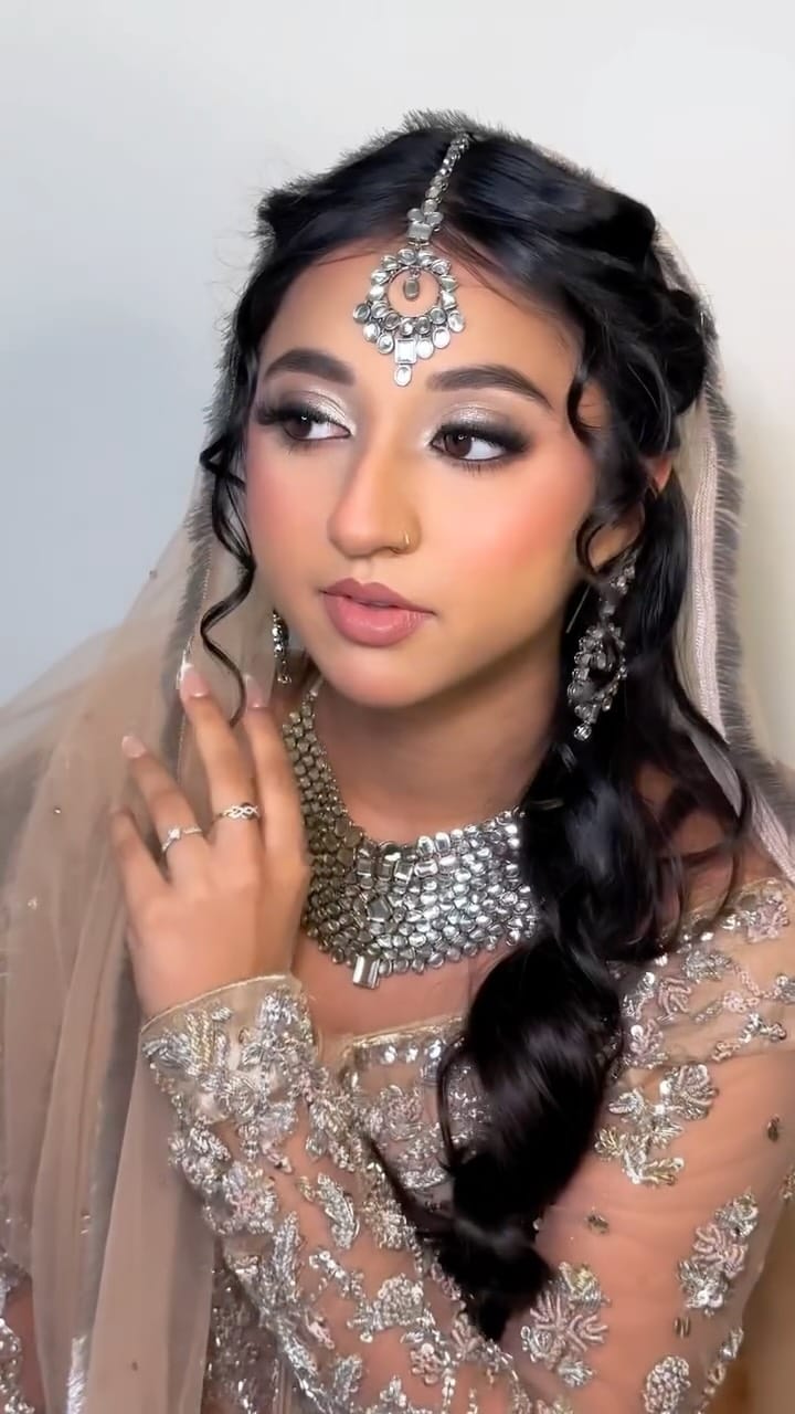Post 5 by Jiya Khurram on Instagram (video)