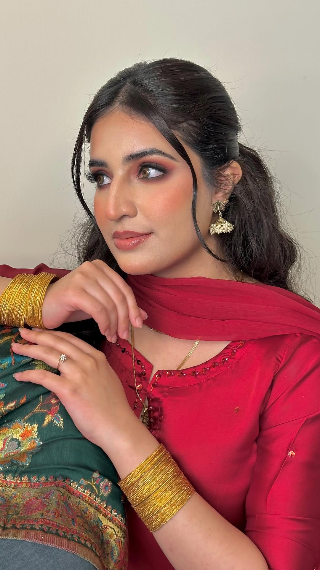 Post 6 by Jiya Khurram on Instagram (video)