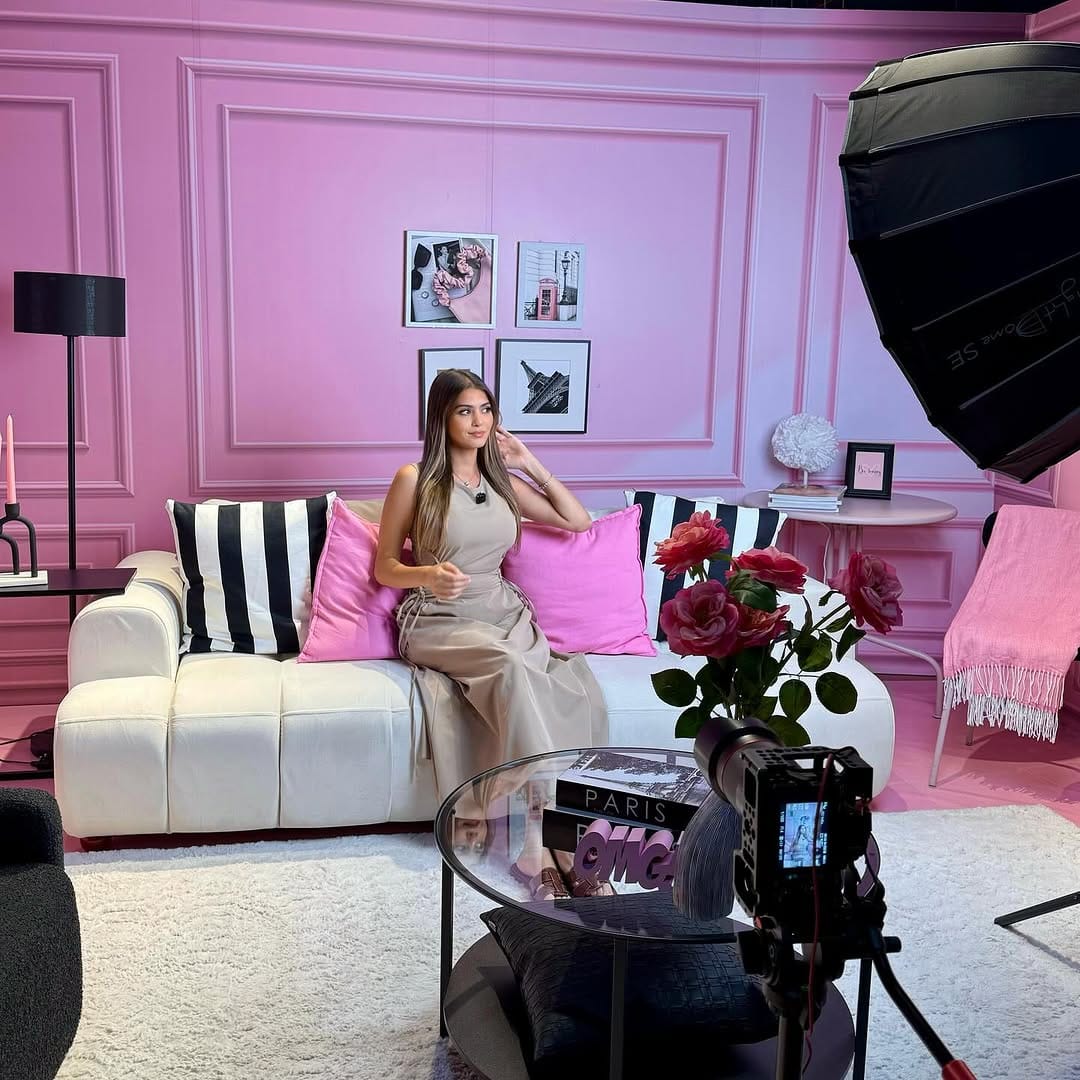 Post 7 by يــاسمـيـن بولتيــن 𝙅𝙖𝙨𝙢𝙞𝙣𝙚 𝘽𝙤𝙪𝙡𝙩𝙞𝙣𝙚 ღ on Instagram (image)