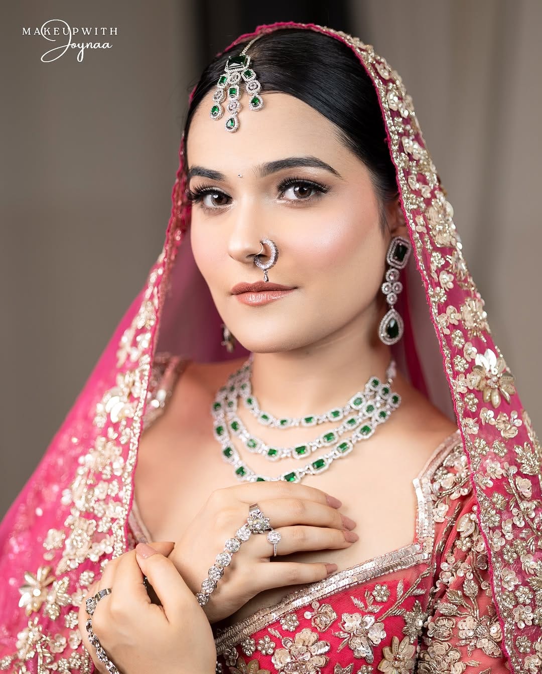Post 8 by JOYNAA💄💋JODHPUR BEST BRIDAL MAKEUP ARTIST on Instagram (carousel)
