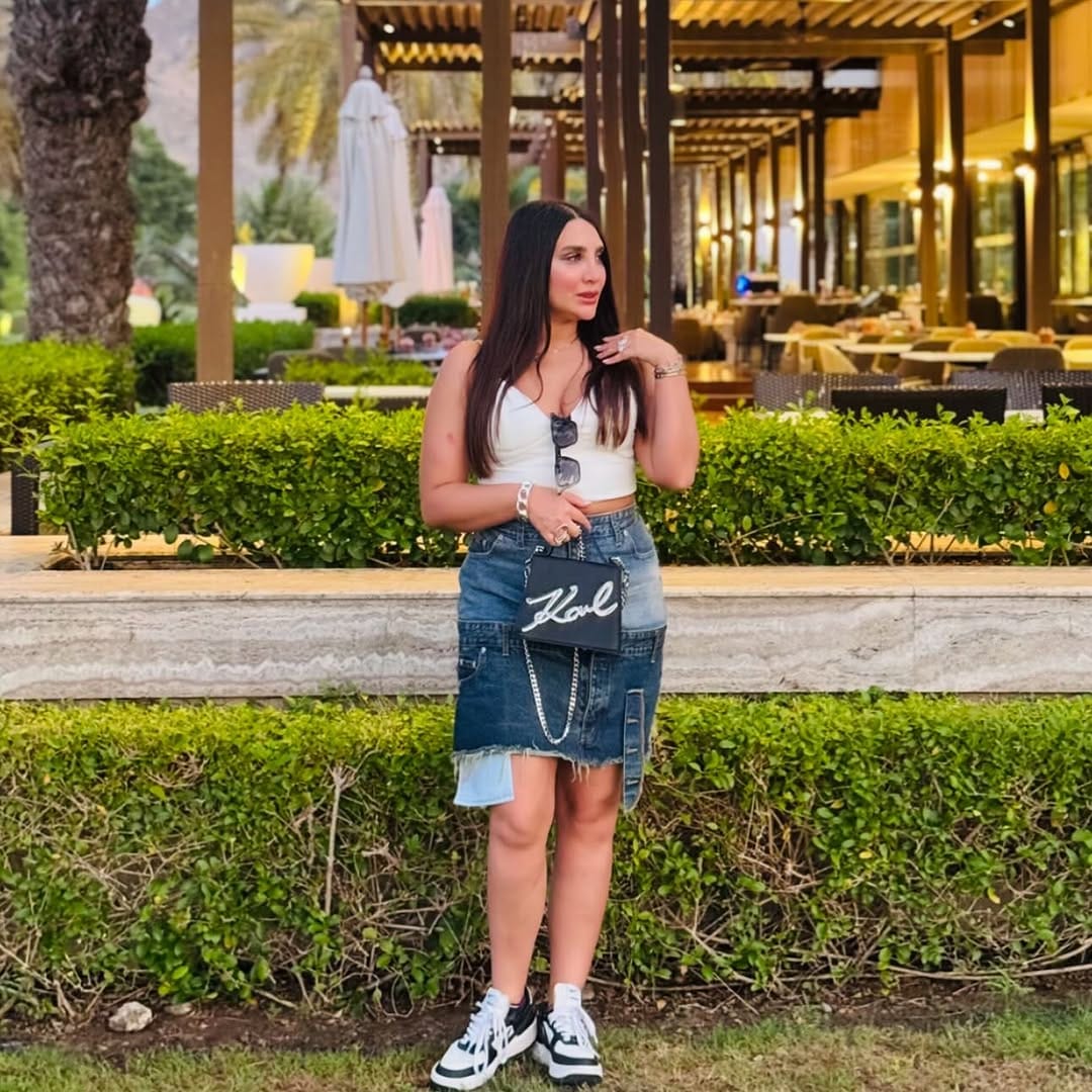 Post 4 by Shiva babaee on Instagram (carousel)