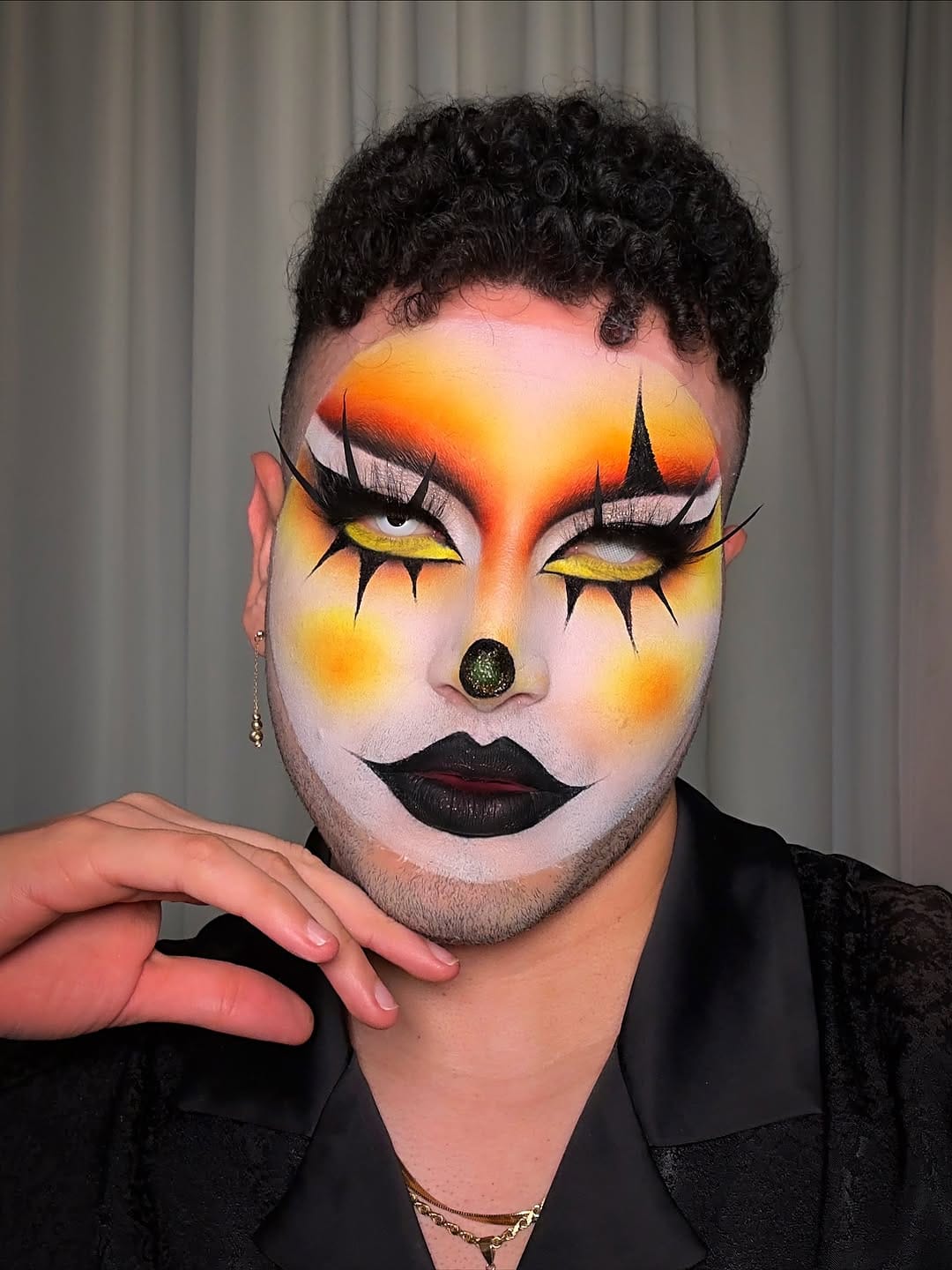Post 7 by YOUR DREAM MAKEUP ARTIST on Instagram (carousel)