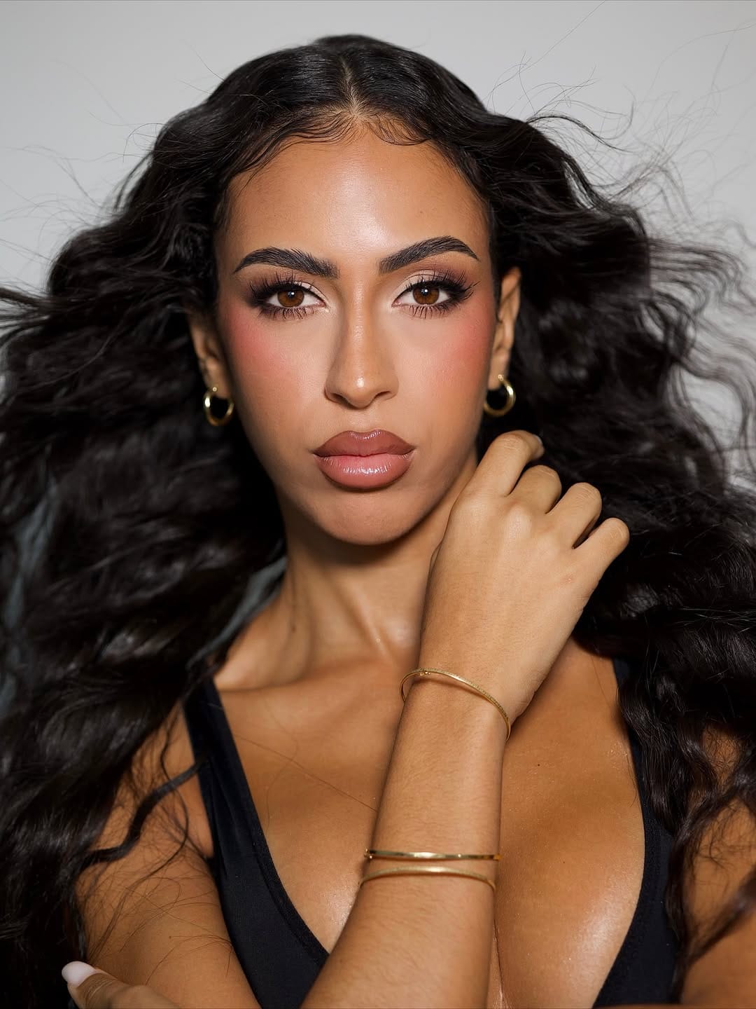 Post 4 by YOUR DREAM MAKEUP ARTIST on Instagram (carousel)