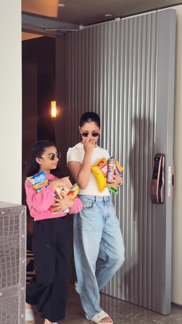 Post 5 by Alankrita Soni on Instagram (video)