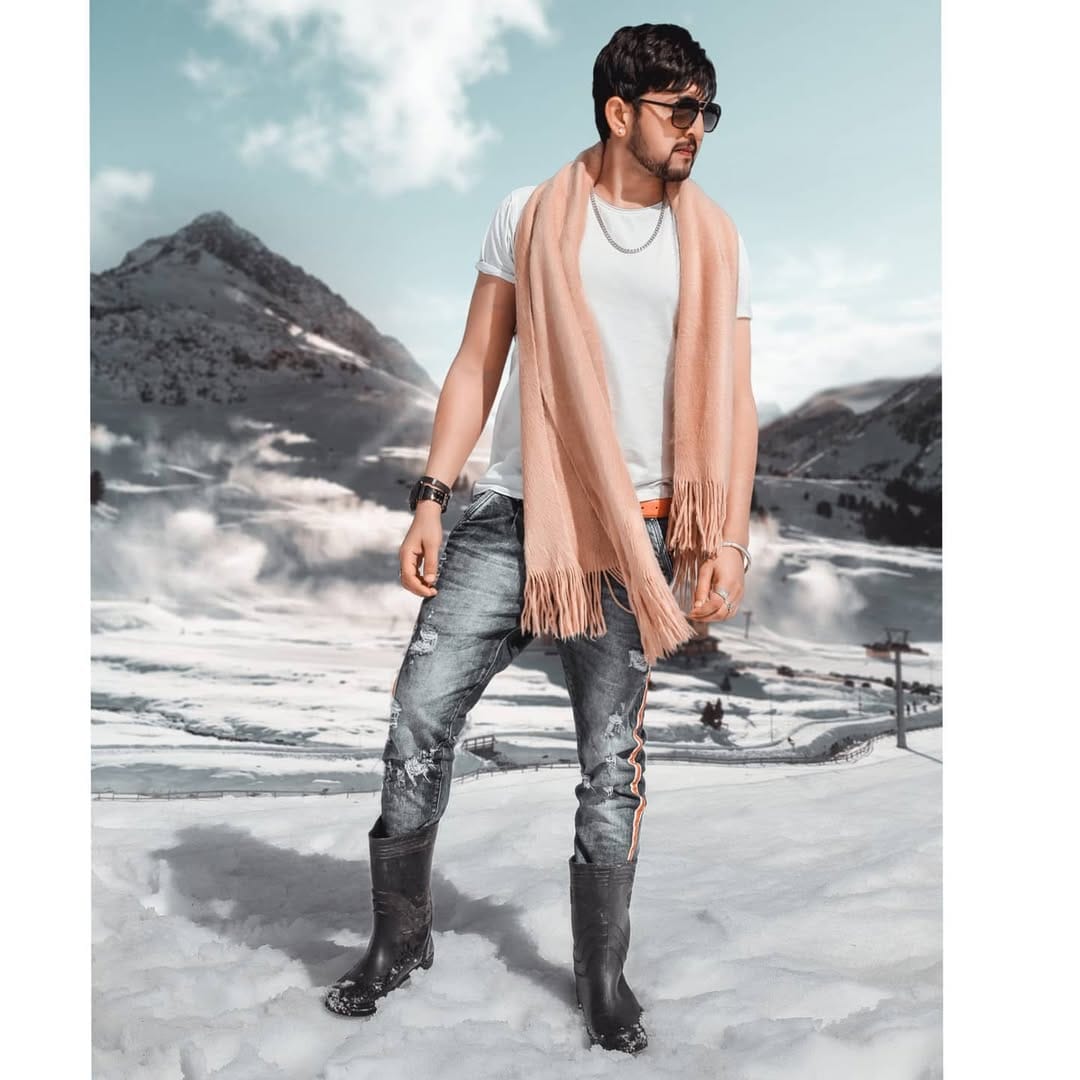 Post 8 by Vikram Sambyal on Instagram (image)