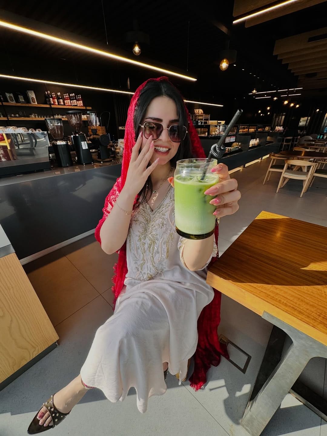 Post 8 by فَهیمِه 🌙 on Instagram (carousel)