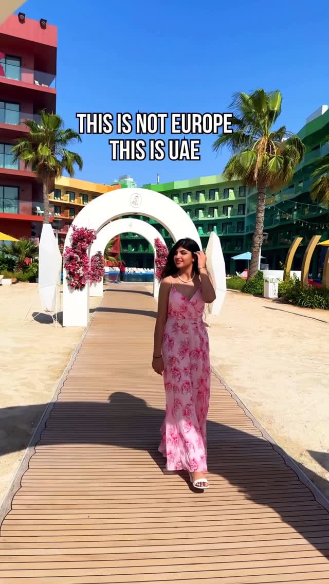 Post 10 by Iqra Unaiz Malik on Instagram (video)