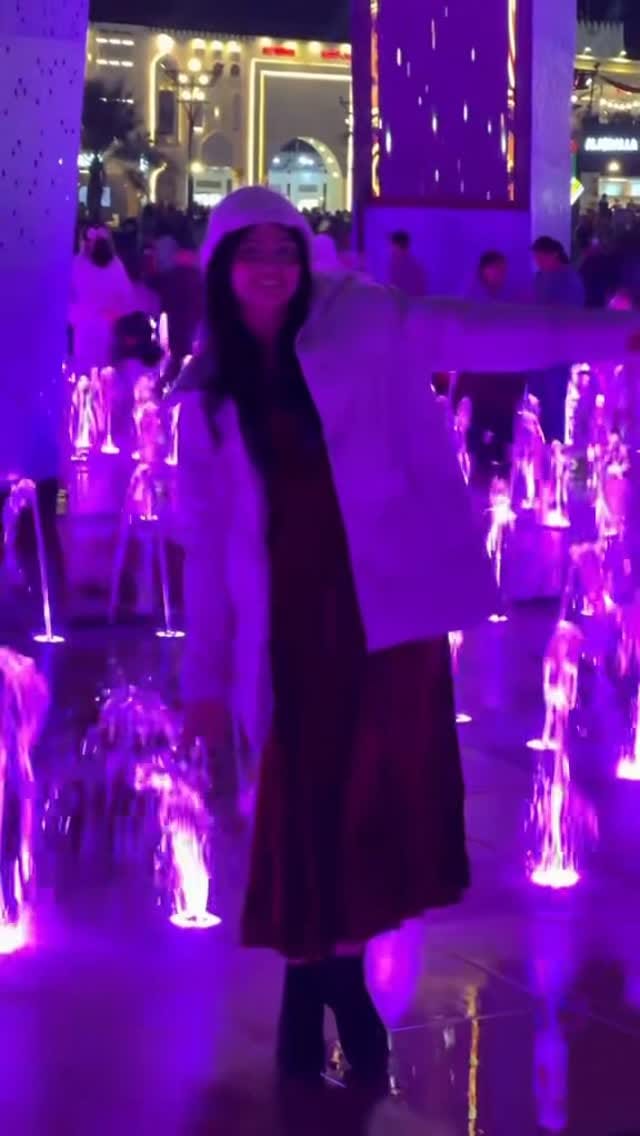 Post 3 by Iqra Unaiz Malik on Instagram (video)