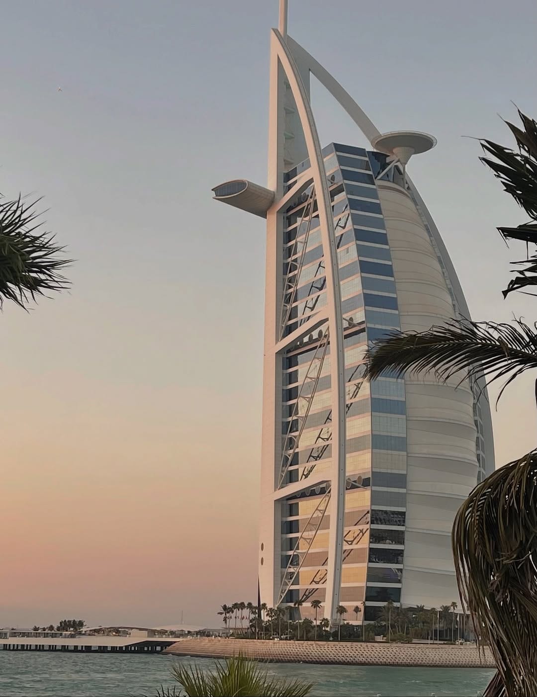 Post 9 by 𝐌𝐢𝐧𝐚 on Instagram (carousel)