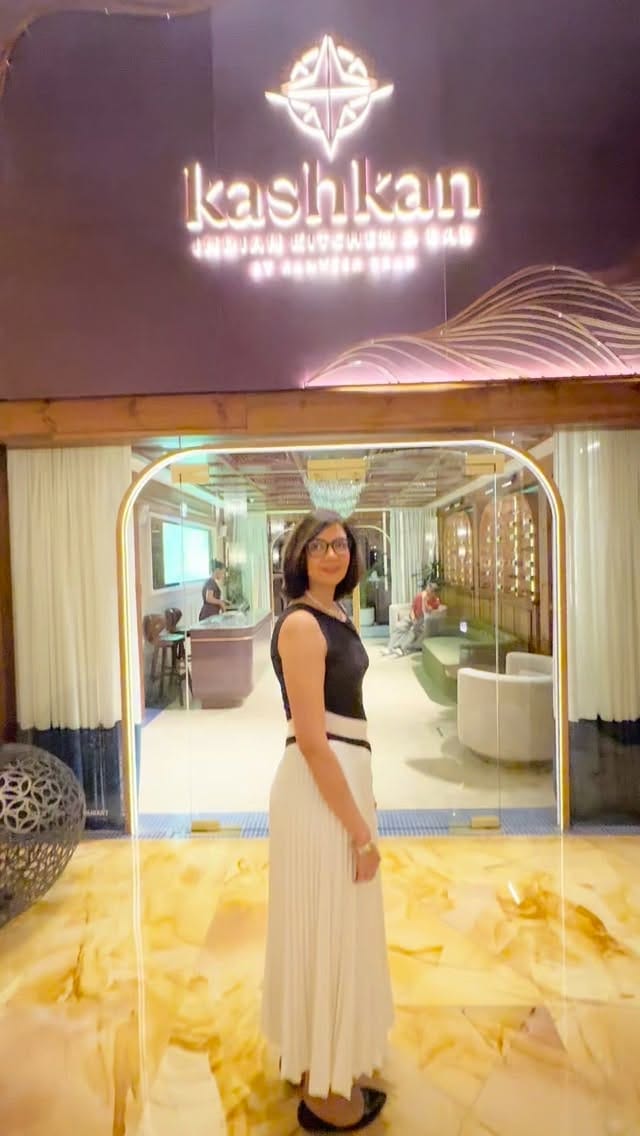 Post 10 by Shanti Khanna on Instagram (video)