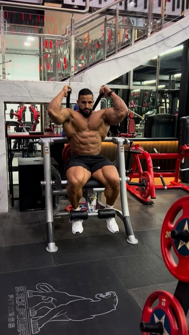 Post 9 by Hulk_moroccan  🇦🇪🇲🇦 on Instagram (video)