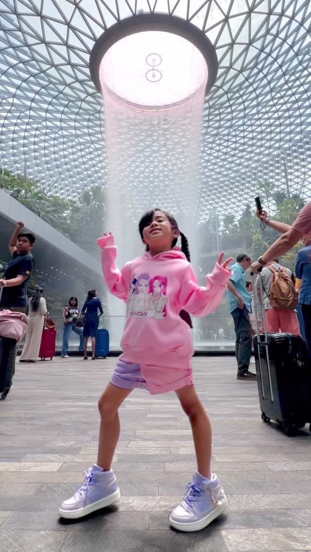 Post 10 by Faith Rodriguez on Instagram (video)