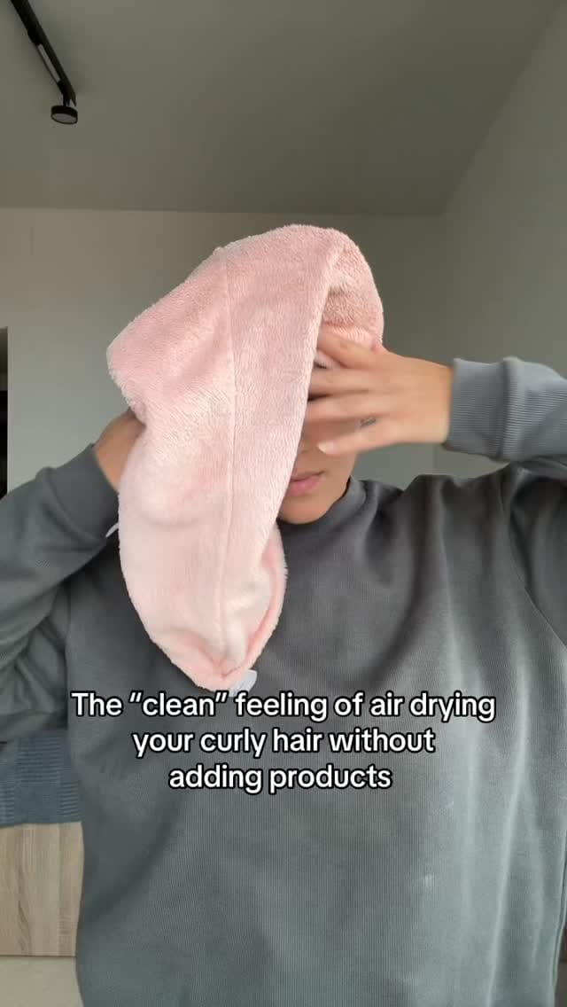 Post 9 by Hiba Stouhi on Instagram (video)