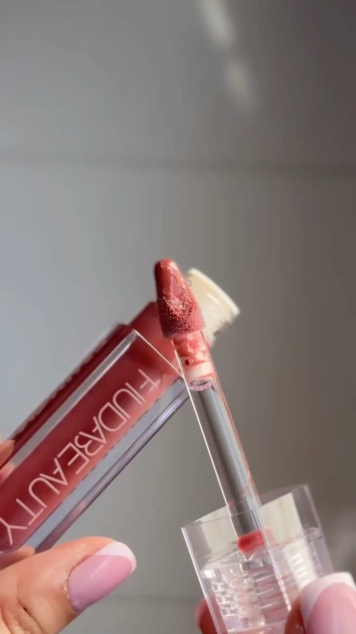 Post 7 by Rihab 🎀 | UGC & beauty content creator on Instagram (video)