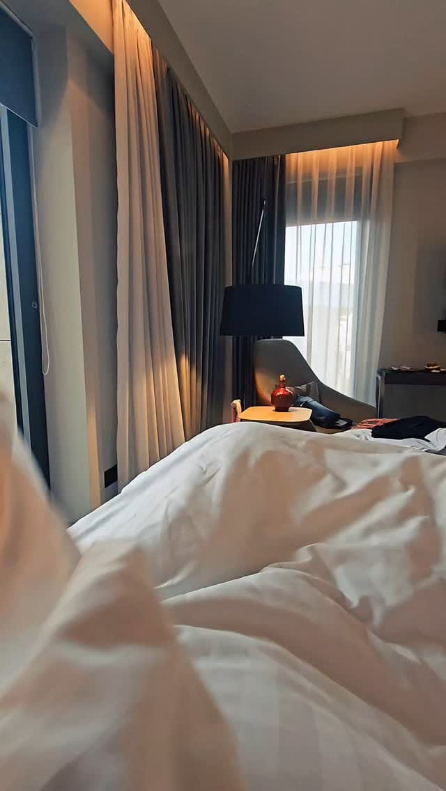 Post 6 by Sultan Al Teneiji on Instagram (video)