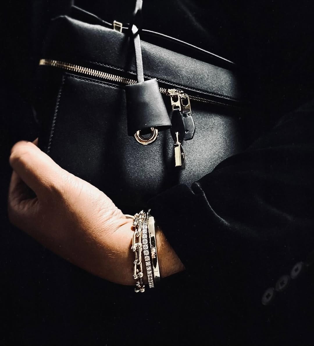 Post 3 by Vasil Bozhilov on Instagram (carousel)