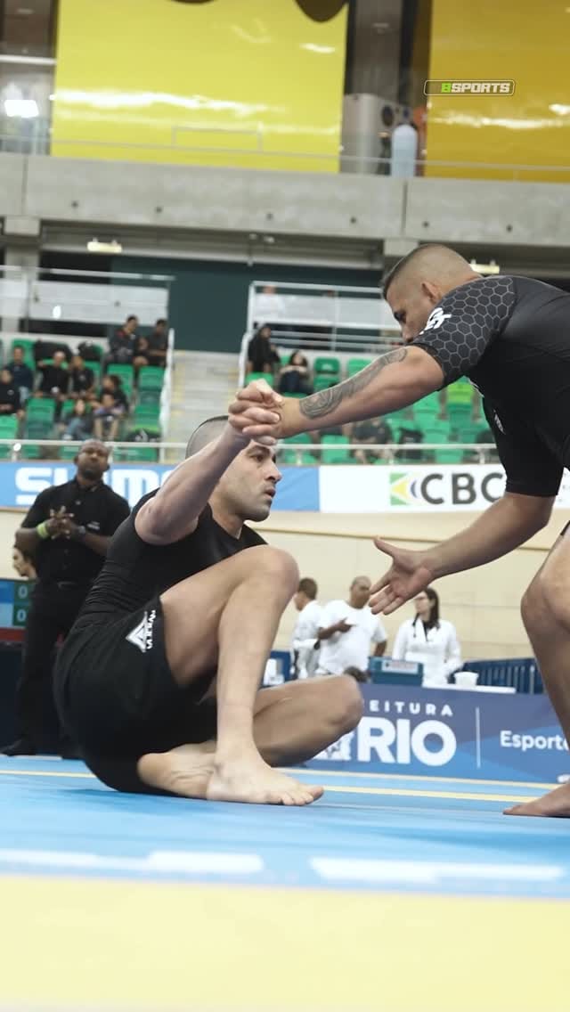Post 6 by Rômulo “Caju” Azevedo on Instagram (video)