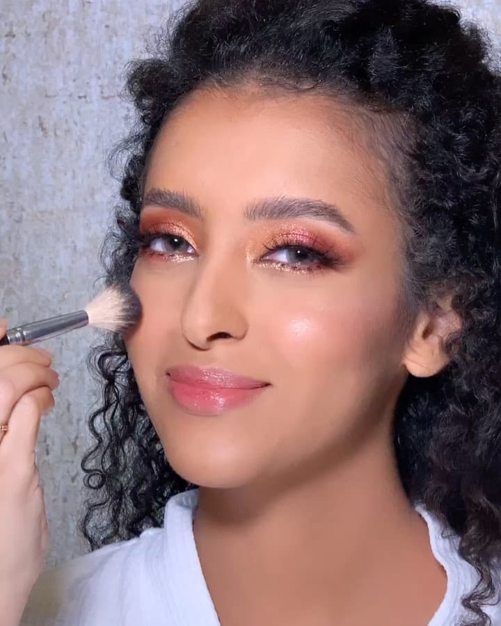 Post 7 by @fatma_makeup_dubai on Instagram (video)