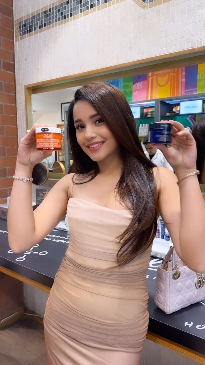 Post 8 by Shivangi Sharma on Instagram (video)