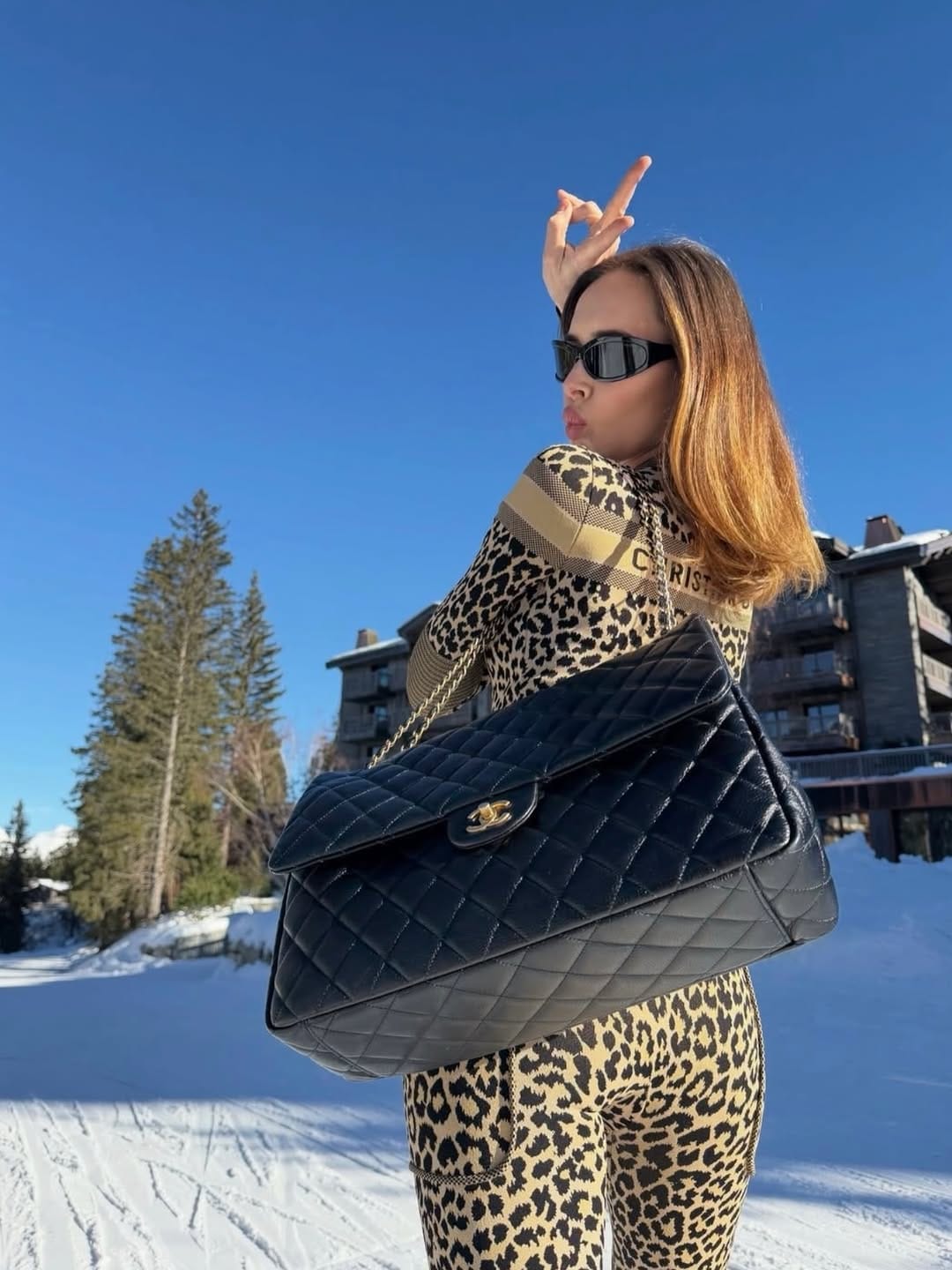 Post 9 by Fashion Hunter Personal shopper & Stylist on Instagram (carousel)