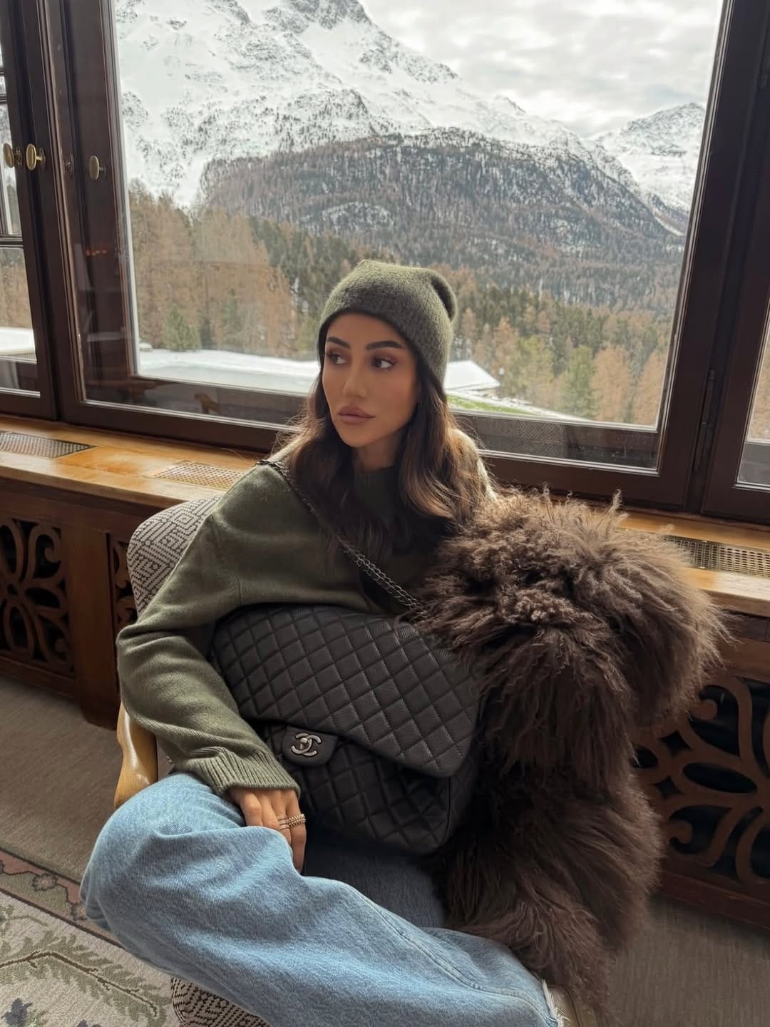 Post 10 by Fashion Hunter Personal shopper & Stylist on Instagram (carousel)