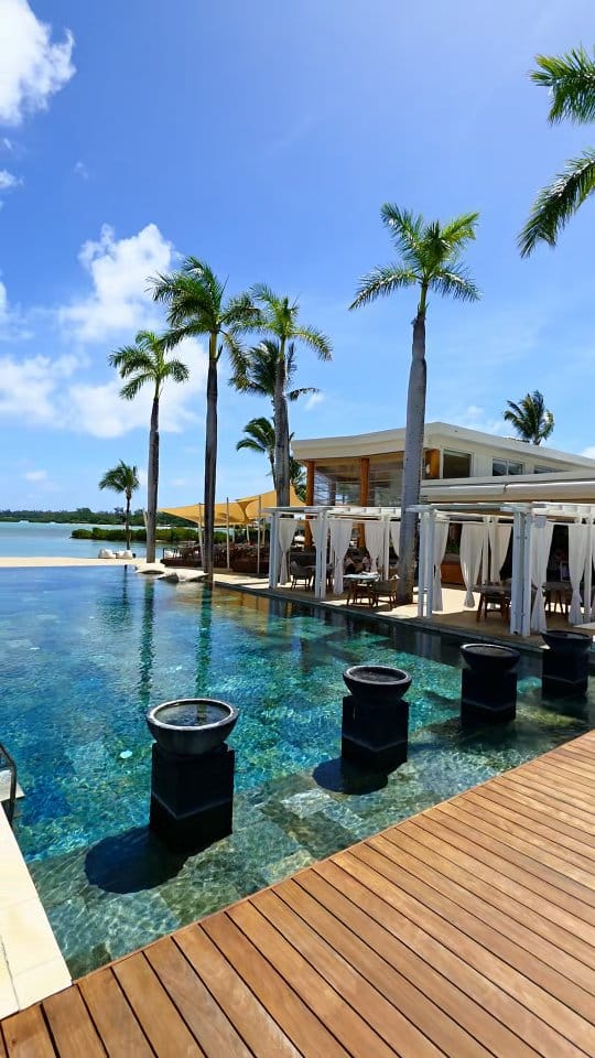 Post 3 by Travelz Stations on Instagram (video)
