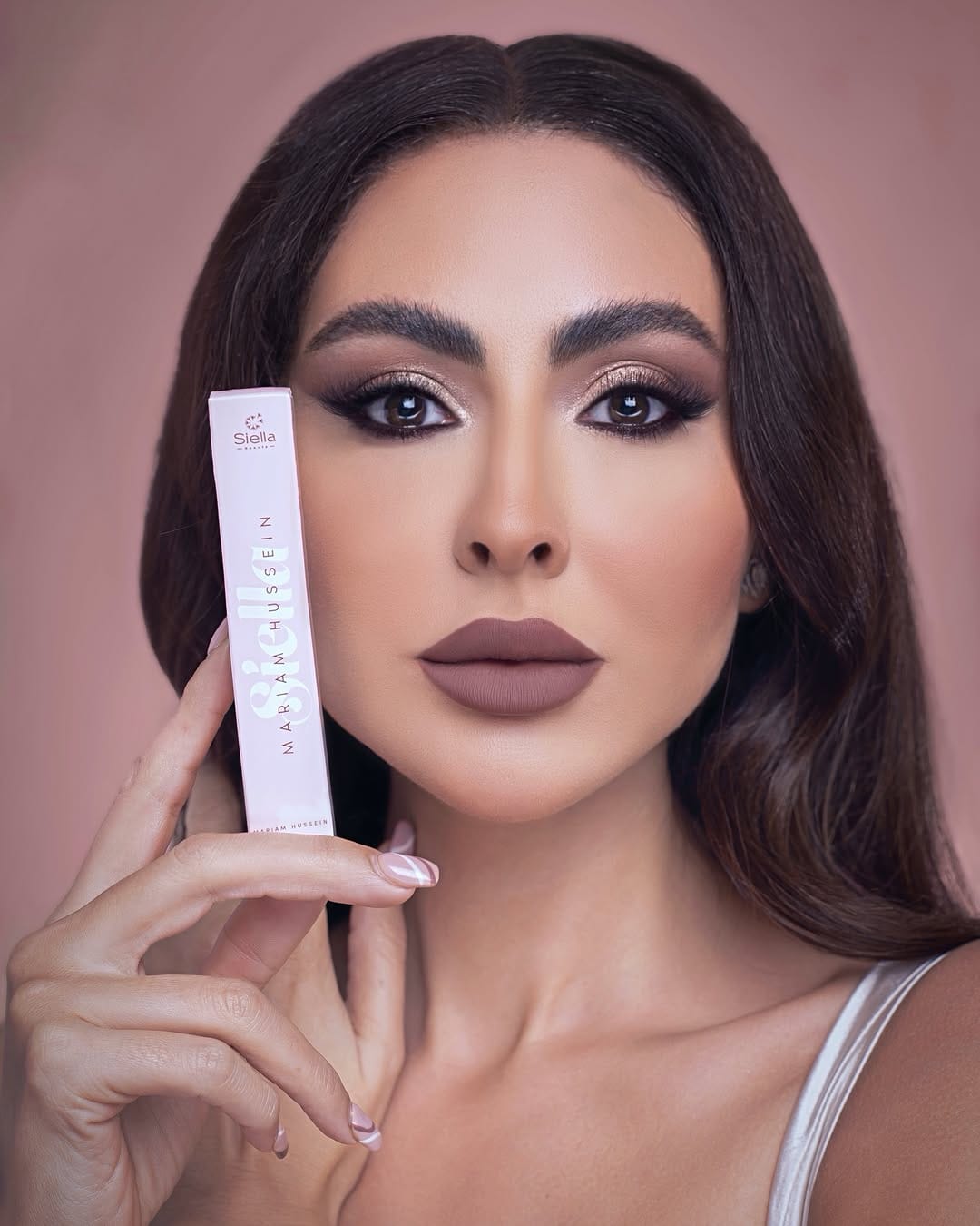 Post 5 by Dubai Makeup Artist on Instagram (image)