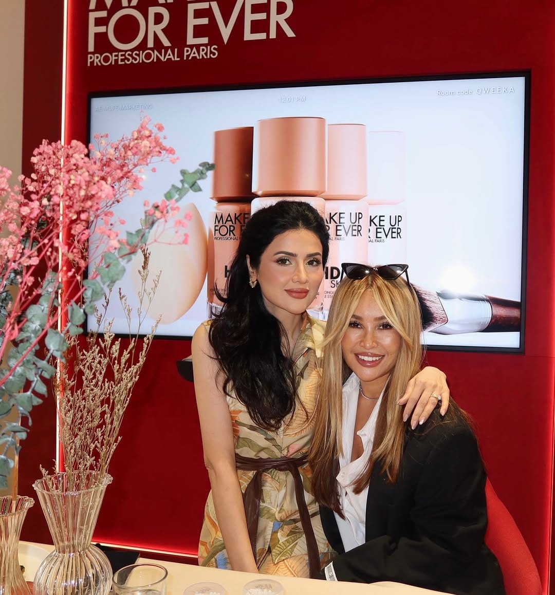Post 5 by Yusra Pasha || Pro Makeup Artist on Instagram (carousel)