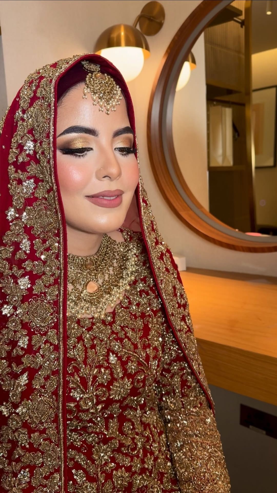 Post 8 by Yusra Pasha || Pro Makeup Artist on Instagram (video)