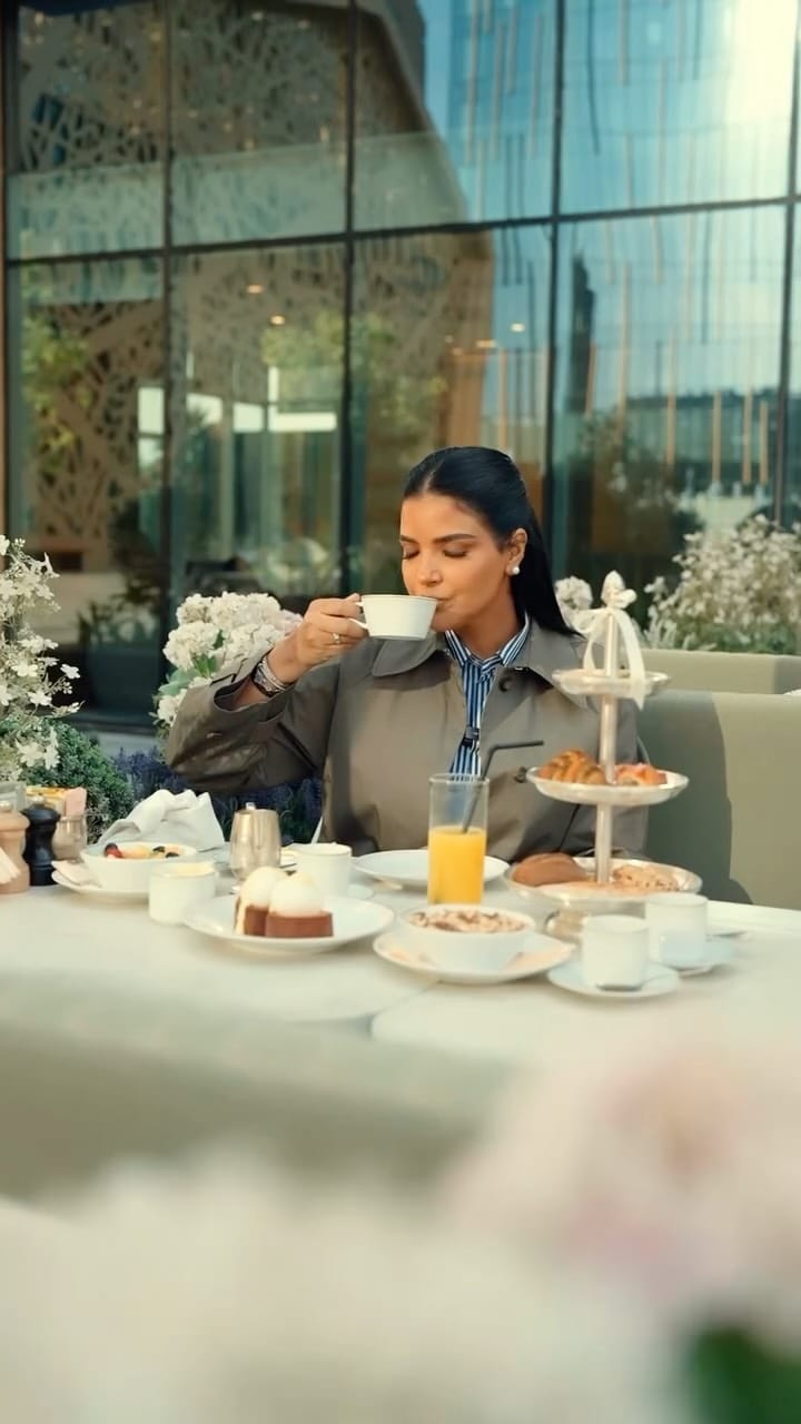 Post 5 by Hind Boumchamar on Instagram (video)