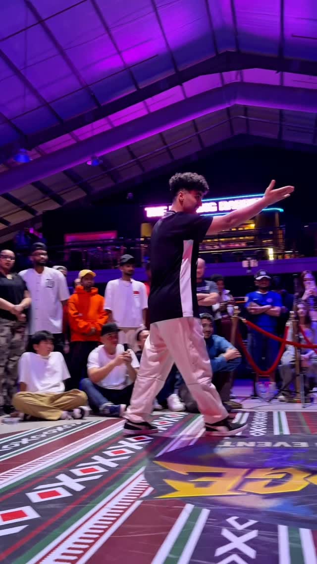 Post 5 by RockLee | Dance Teacher 🕺🤸🏻‍♂️ on Instagram (video)
