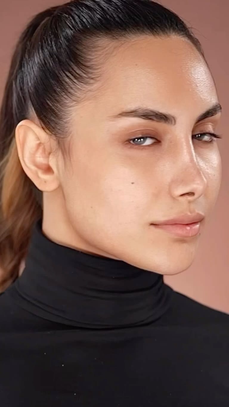 Post 9 by farah modell 🇦🇪 on Instagram (video)