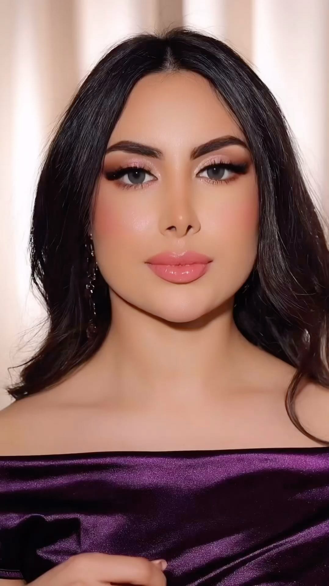 Post 8 by farah modell 🇦🇪 on Instagram (video)