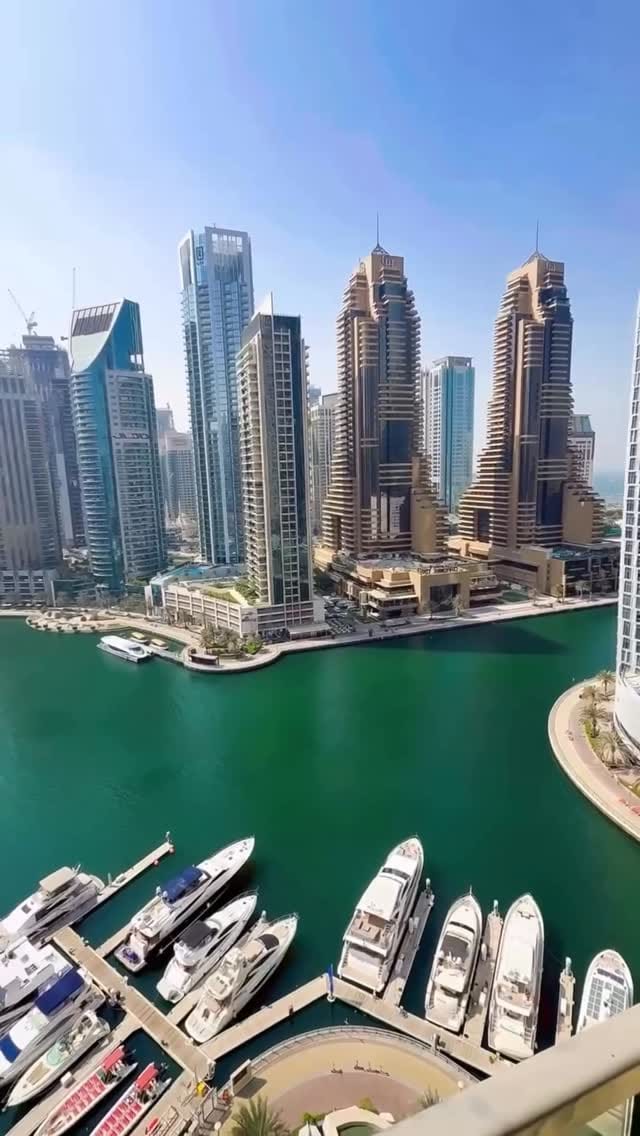 Post 6 by Roaming Kite on Instagram (video)