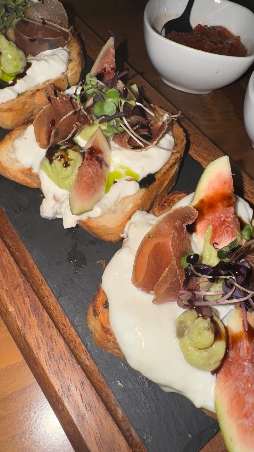 Post 4 by Dubai Food DUBAIBLOGGER on Instagram (video)