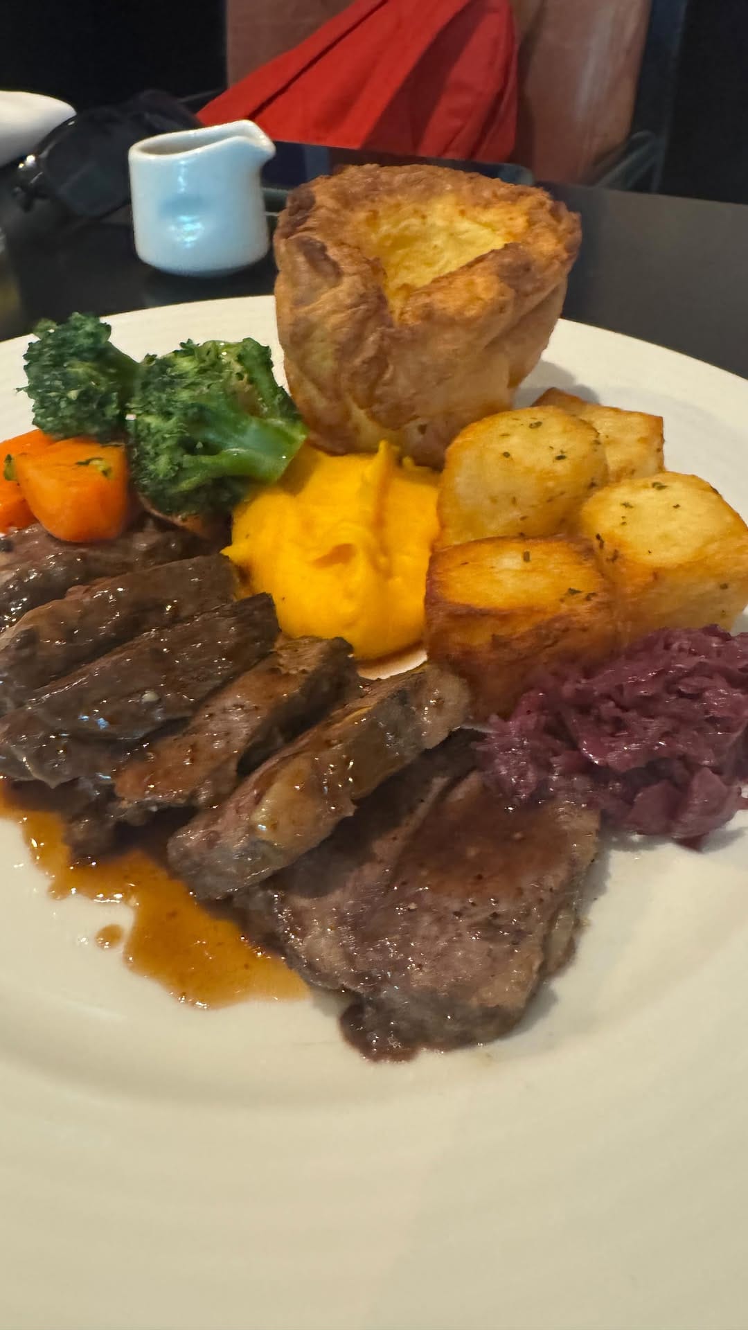 Post 2 by Dubai Food DUBAIBLOGGER on Instagram (video)