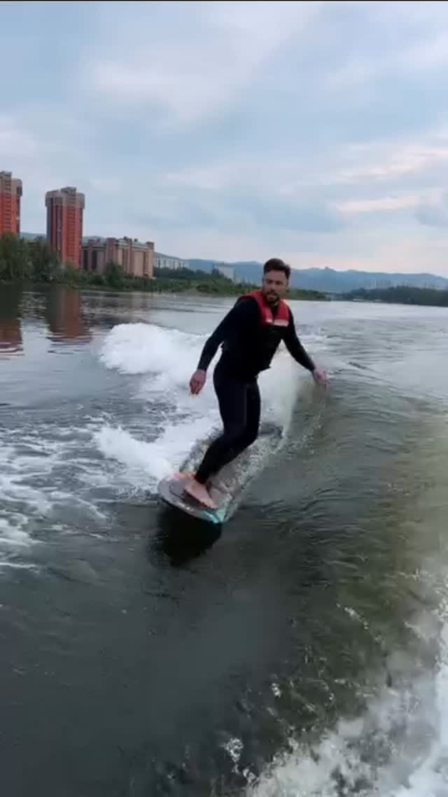 Post 7 by Paul Tillsley on Instagram (video)